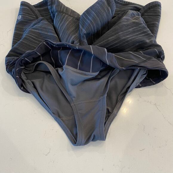 Lululemon Run Speed Short Black and Gray Size 6 - Picture 5 of 9